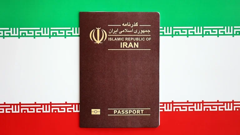 4 روش تمدید پاسپورت ایرانی در کانادا